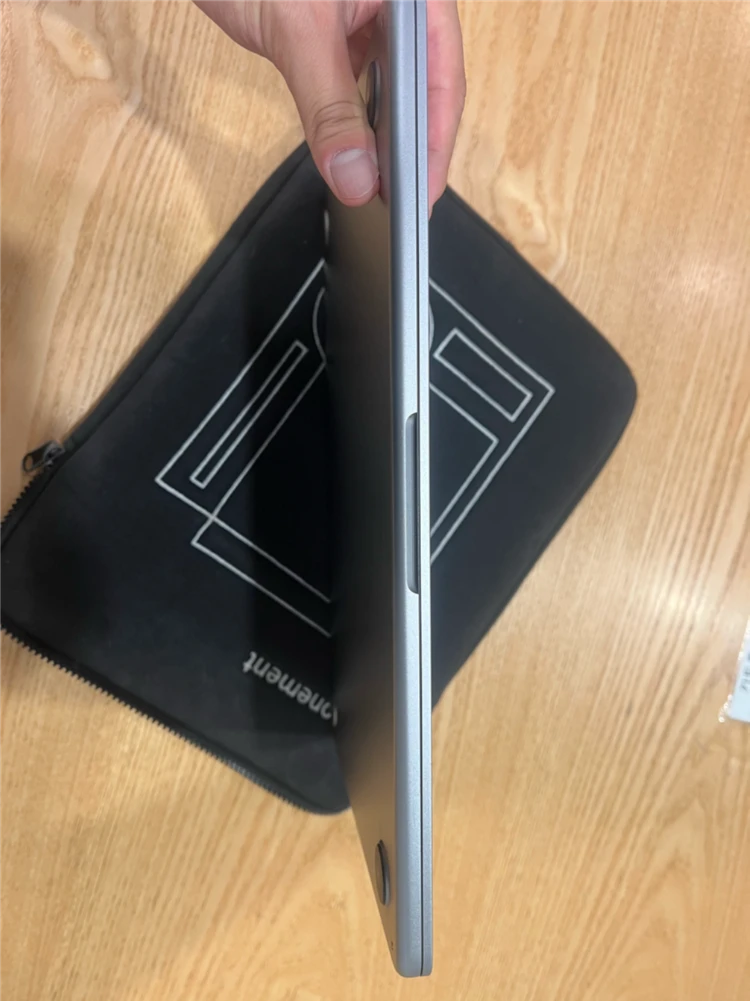 맥북 에어 M2 8GB 512GB SSD 13인치 이미지