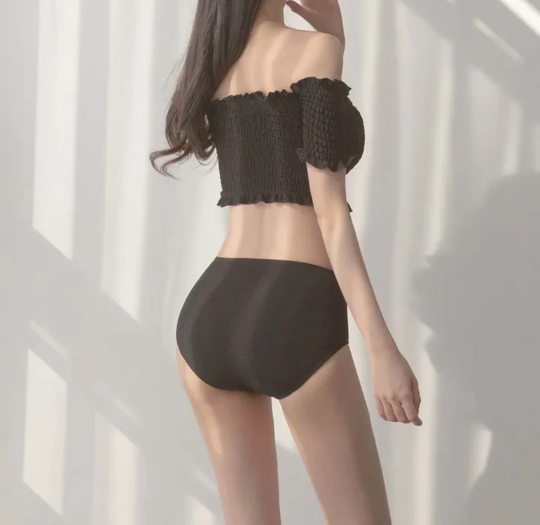 블랙 프릴 오프숄더 비키니 수영복 이미지