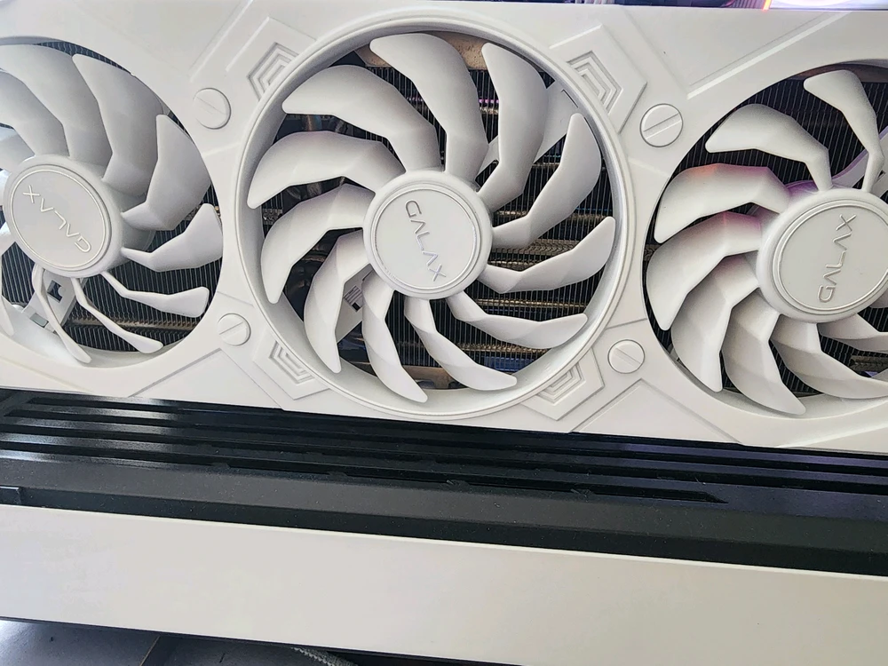 갤럭시 rtx4070ti 12gb white 그래픽카드 +서비스 이미지