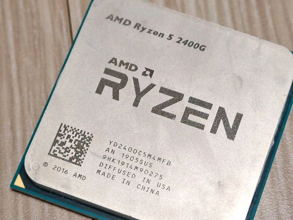 급처 AMD 라이젠5 2400G VEGA11 내장그래픽+미개봉 써멀구리스 포함 이미지