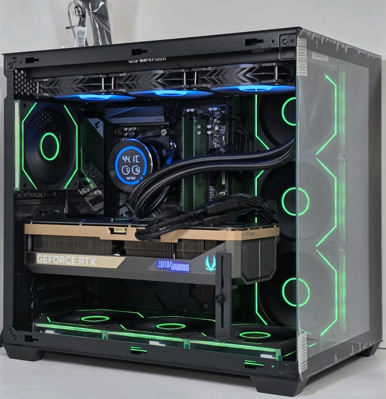 (새제품 반본체 수랭 블랙)9800X3D, 32GB, 1000W, 수랭쿨러, 방송게이밍컴퓨터본체 이미지