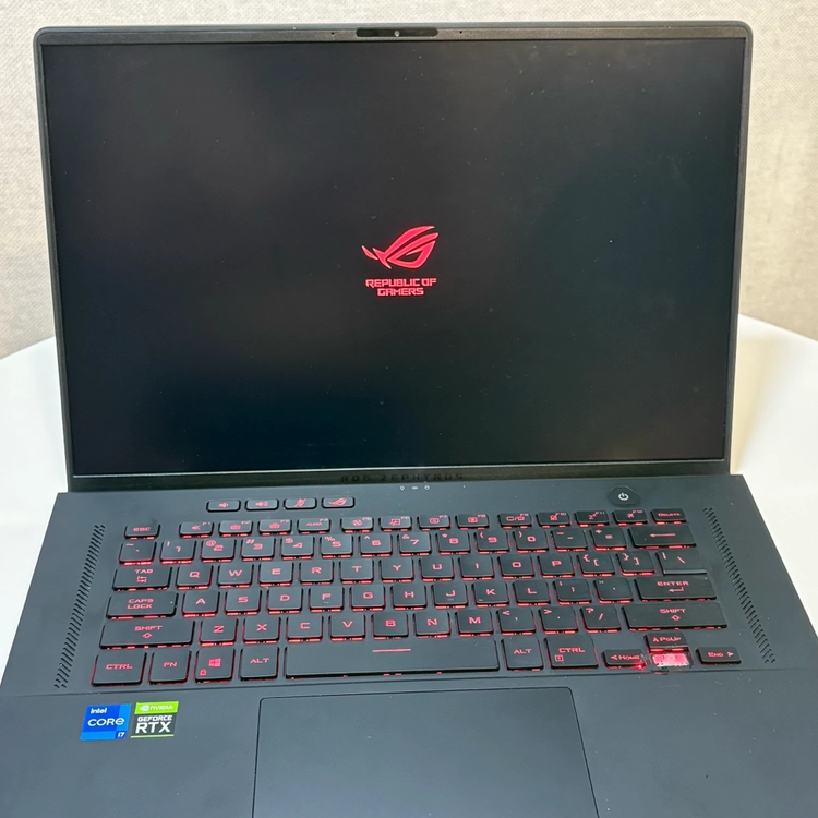 ASUS ROG 제피러스 M16 (i7 / RTX 3050Ti)게이밍 노트북 이미지