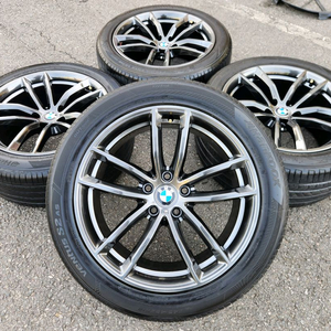 BMW 5시리즈 G30 662M 정품 18인치 휠 타이어 세트 판매합니다. 이미지