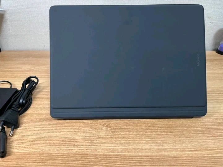 서피스 프로 11 256GB 플래티넘+블랙 판매합니다 이미지