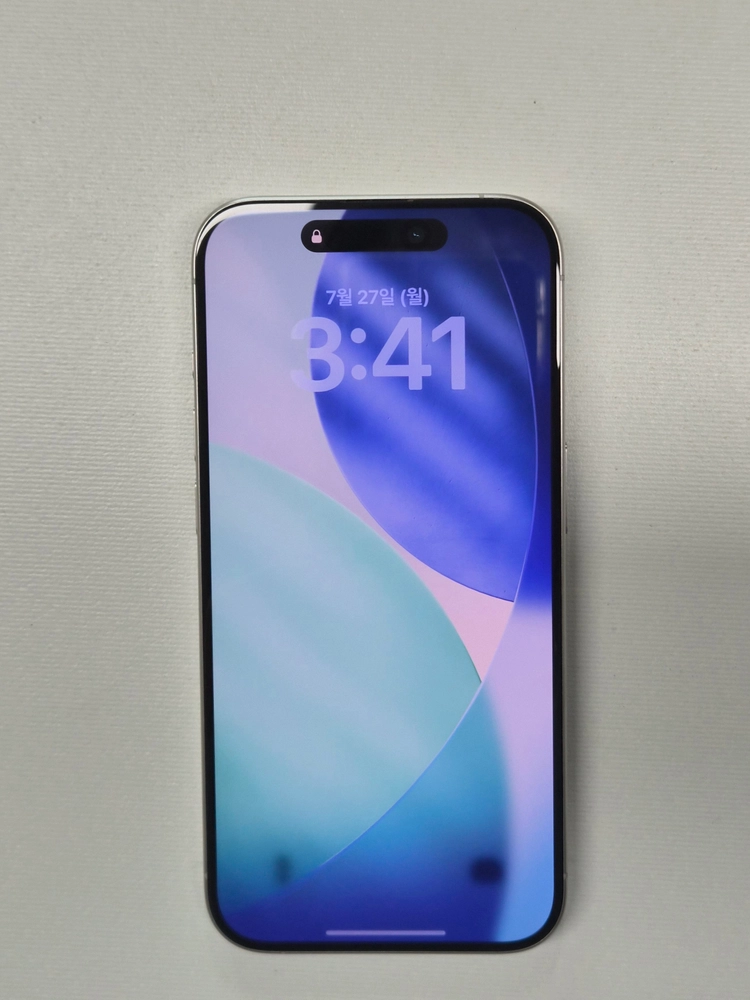 아이폰 15 프로 화이트티타늄 256GB 이미지