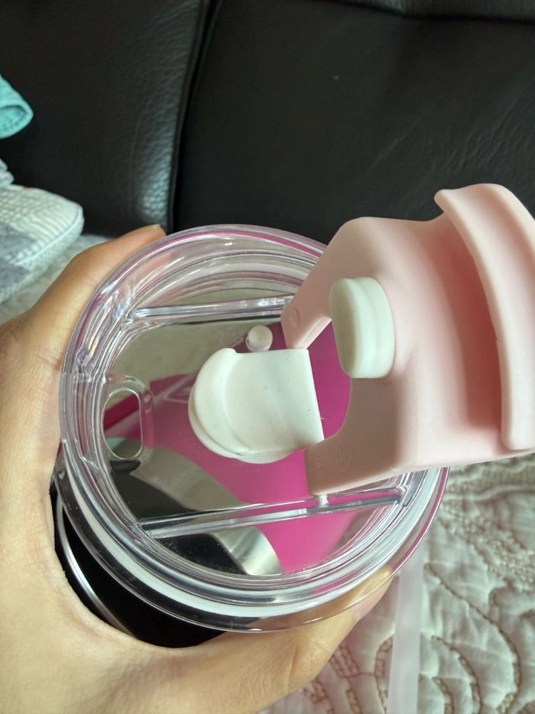 [새상품] 타파웨어 1.1L 텀블러 +실리콘빨대 포함 이미지