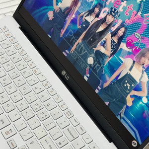 LG 그램 15인치 i5 11세대 16GB SSD256GB 이미지