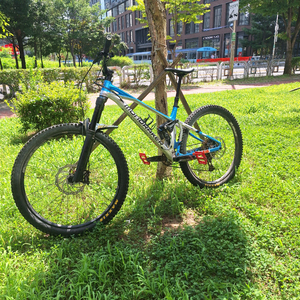 몬드레이커 슈퍼폭시 엔듀로 mtb 자전거 이미지