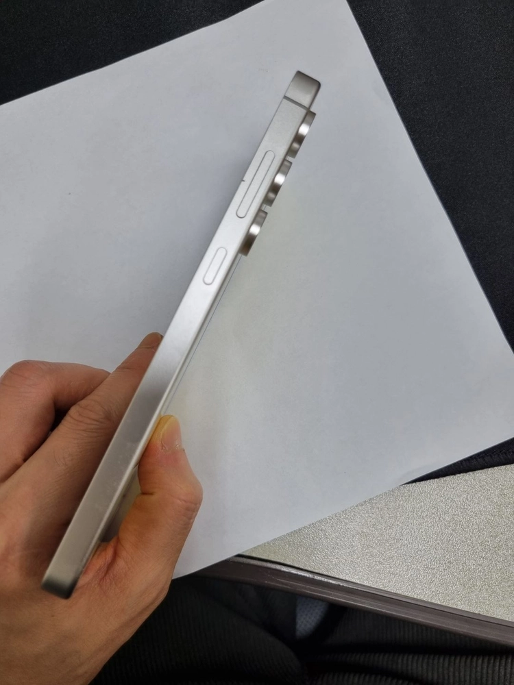 .갤럭시 S24FE 256GB 옐로우 KT 무잔상 중고폰 127870 이미지
