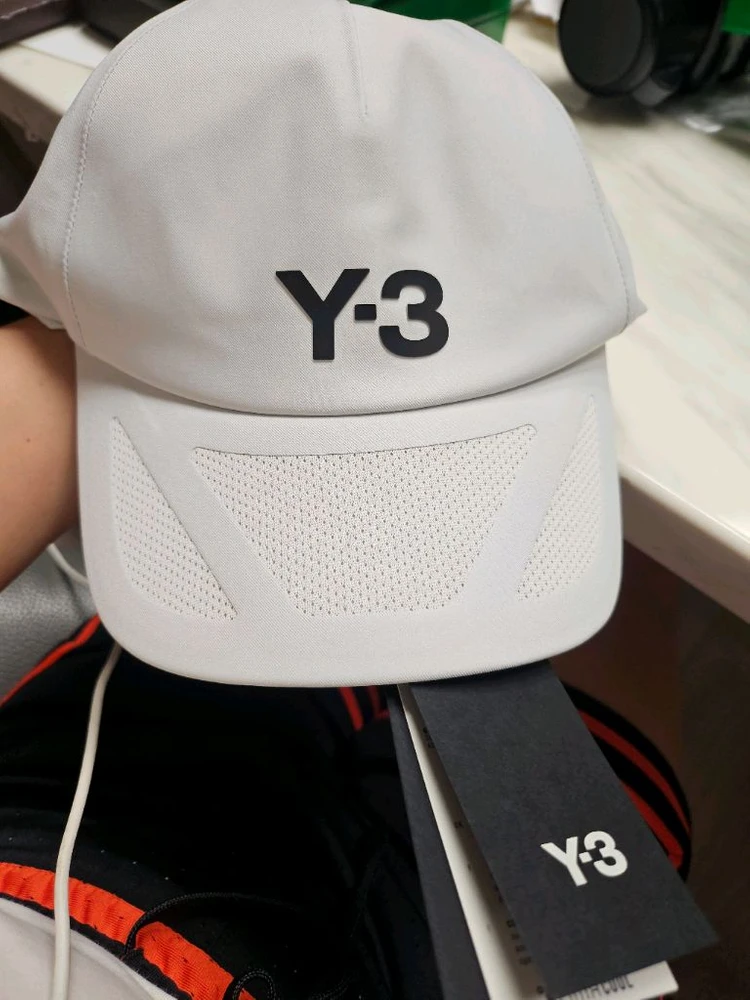 (새상품) Y-3 와이쓰리 볼캡 남여공용 구찌 프라다 디올 루이비통 버버리 발렌시아가 나이키 아디다스 뉴발란스 발리 이미지
