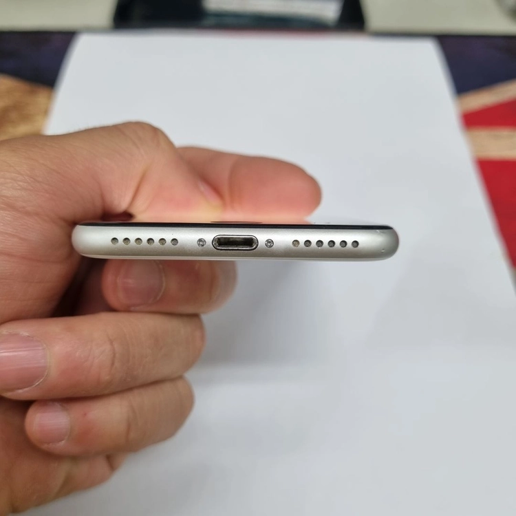 .아이폰SE2 64GB 화이트 ios16버전 (16.1.2) 212398 이미지