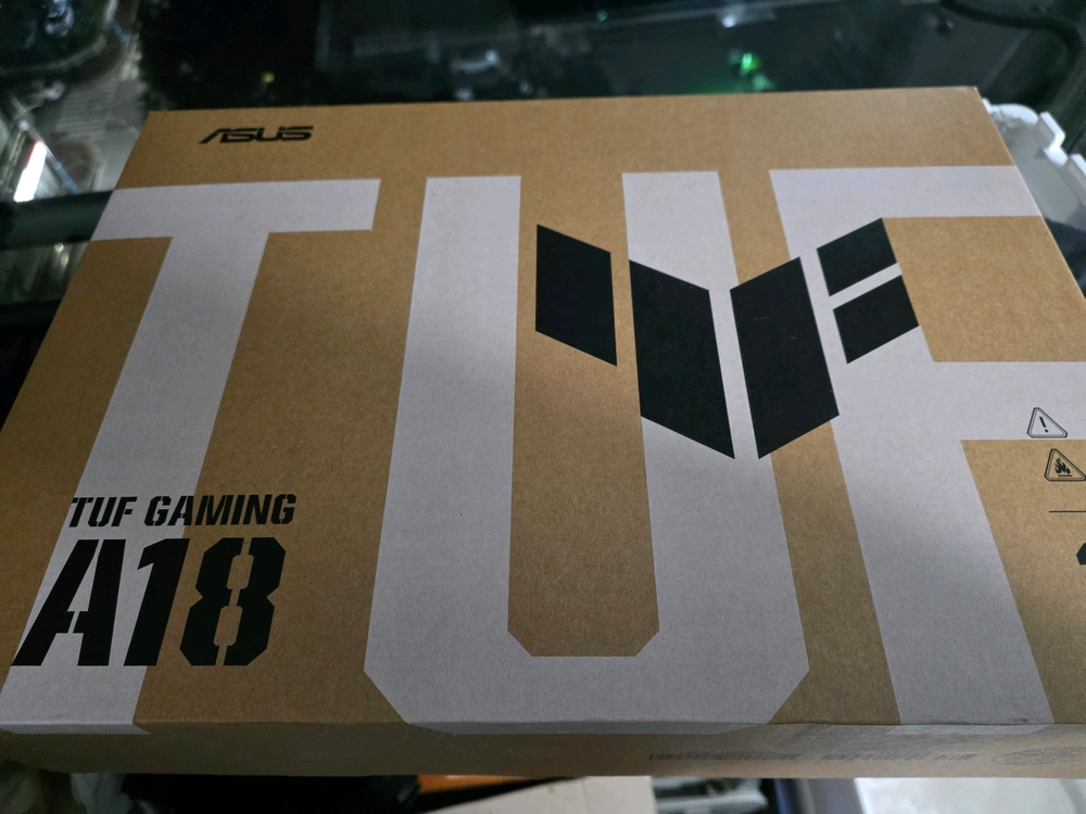 아수스 tuf a18 rtx5070 게이밍 노트북 팝니다 이미지