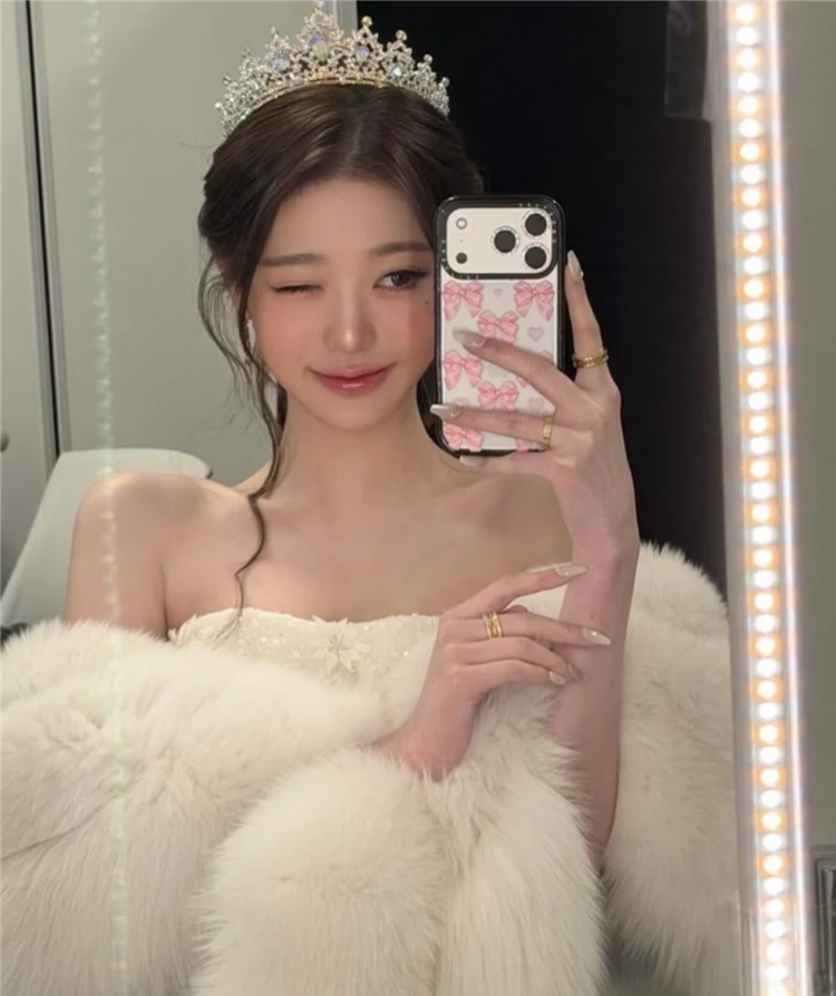 아이폰 16프로 케이스티파이 맥세이프 케이스 미개봉 팝니다. (장원영 사용 모델) 이미지