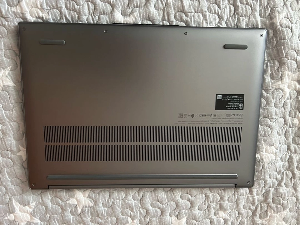 레노버 아이디어패드 Slim 5 16AKP10 (Ryzen AI7 350 OLED 120 80Wh) 이미지