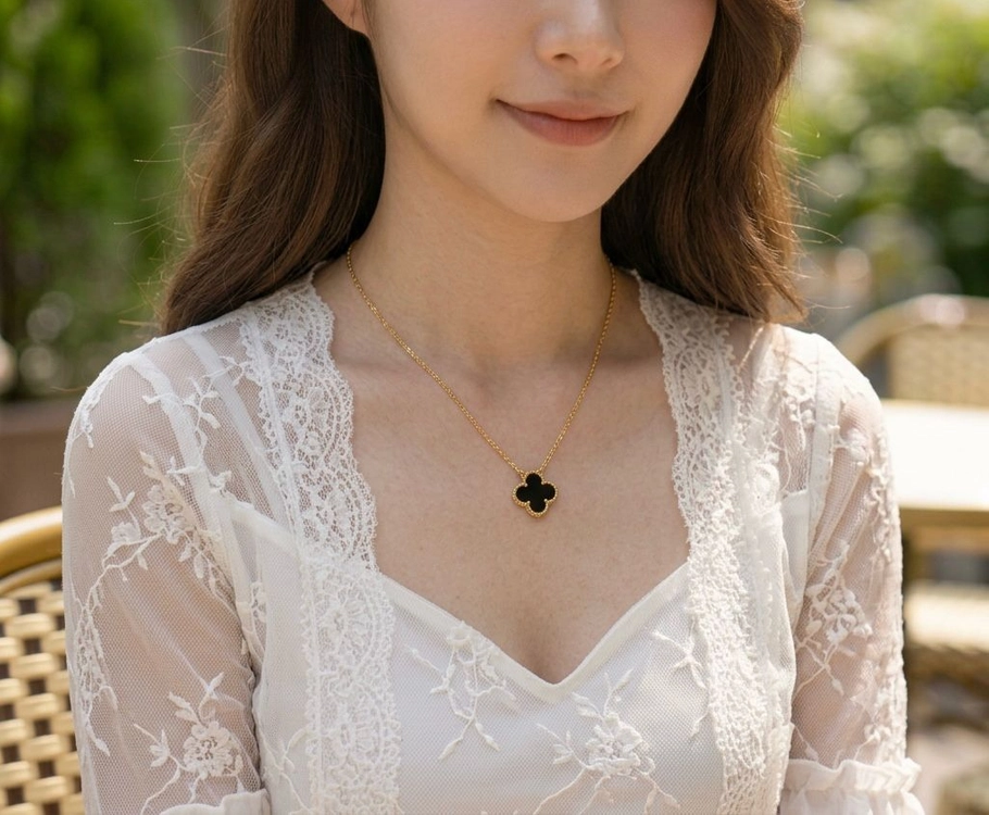 반클리프 앤 아펠 빈티지 알함브라 오닉스 이미지