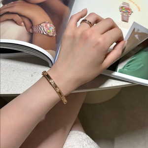 빼를리 브레이슬릿 새상품 이미지