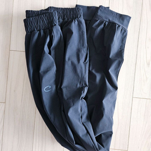 꺌랑 트리코트 팬츠 이미지