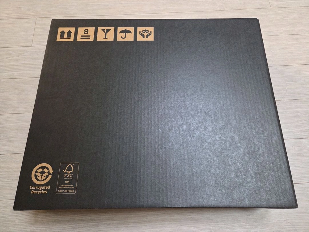 레이저블레이드 18 RTX4080 새상품 게이밍 노트북 중고가에 던져요 이미지