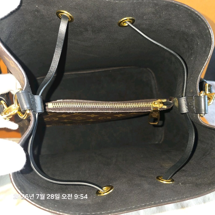 루이비통 네오노에 MM 버킷 숄더백.상태최상.풀박스 이미지