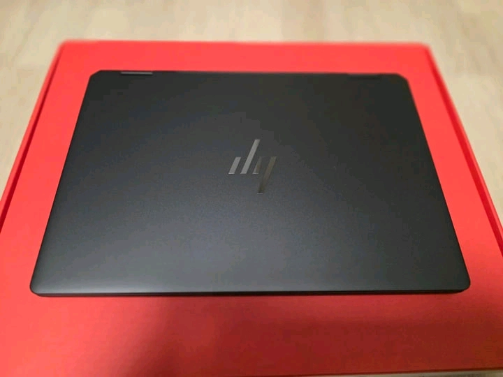루나레이크 288v HP 옴니북 울트라플립 노트북 팝니다 이미지