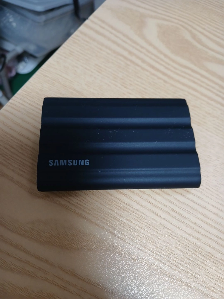 삼성 ssd t7 shield 1TB 이미지