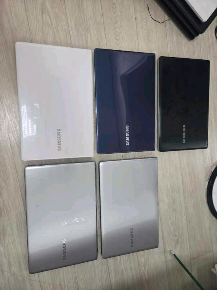 사무용 노트북 삼성노트북 15인치 이미지