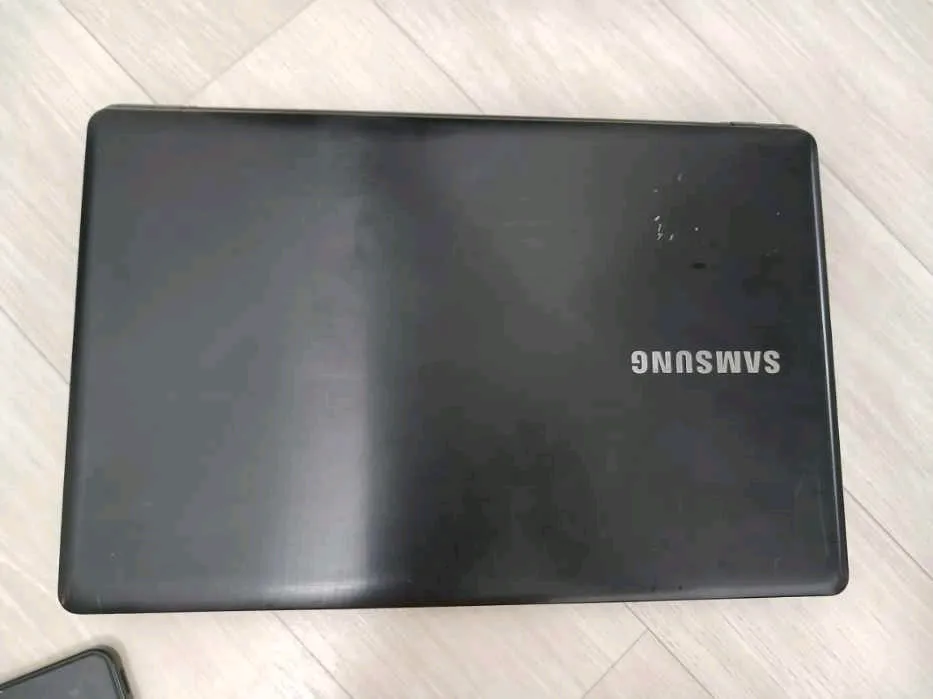 15인치 삼성노트북 i5 6세대 이미지