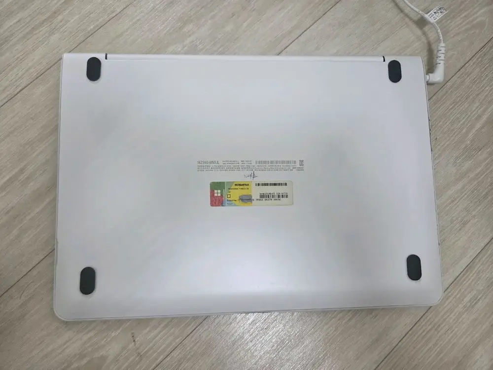 그램 노트북 i5 14인치 이미지