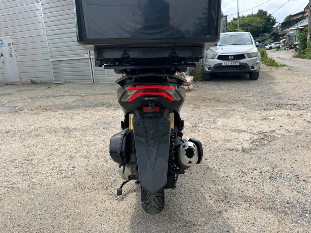 혼다 pcx125 24년 abs 블박 배달풀셋팅 팝니다 이미지