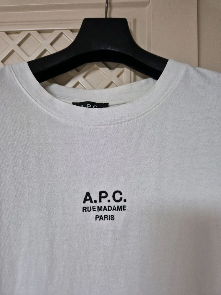 A.P.C. 아페쎄 루마담 반팔티셔츠 이미지