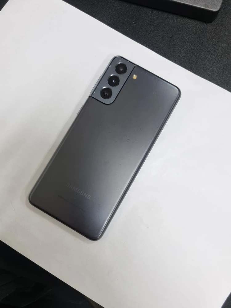 갤럭시S21 256GB 블랙 자급제 중고폰 048535 이미지