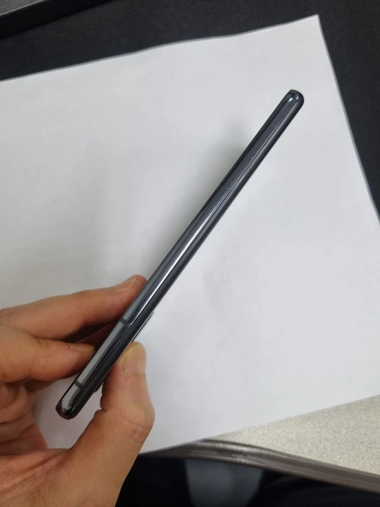 갤럭시S21 256GB 블랙 자급제 중고폰 048535 이미지