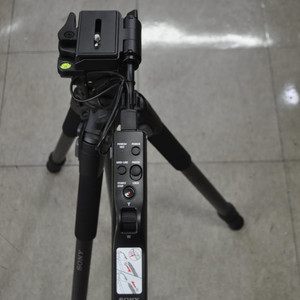 소니카본 삼각대 + 리모컨 세트VCT-VPR10팝니다 이미지