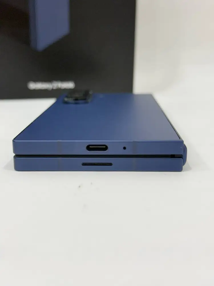 갤럭시Z폴드6 네이비 256GB Y2087 이미지