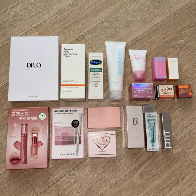 화장품 스킨케어 미개봉 새상품 모음 섀도우 팔레트 블러셔 틴트 글로스 클렌징밤 클렌징폼 에멀전 토너패드 립밤 - 안심되는 중고거래