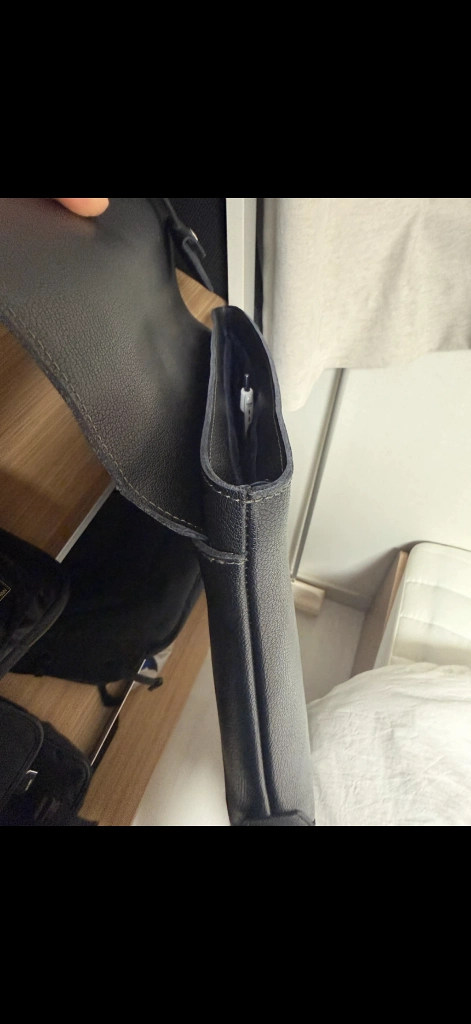 로터프 브리프케이스 블랙 가죽 서류 가방 이미지