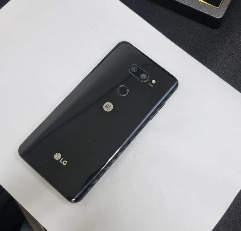 LG V30 64GB 블랙 무잔상 U+ 중고폰 305462 이미지