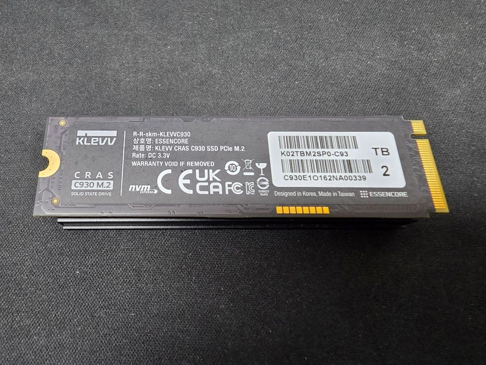 에센코어 KLEVV CRAS C930 M.2 NVMe SSD 2TB (방열판 포함 / 건강상태 100%) 이미지