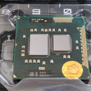 인텔 코어 i7-620M 노트북 CPU 이미지