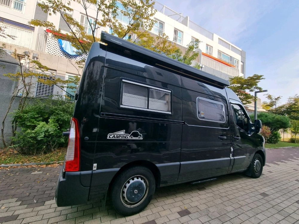 르노마스터 캠핑카 이미지