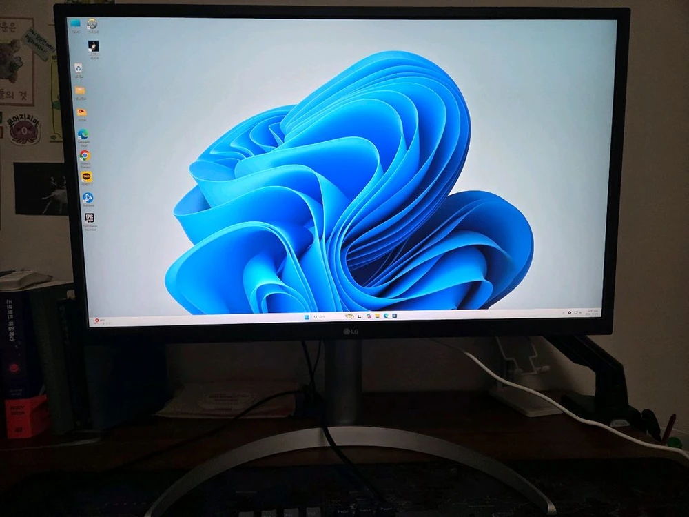 LG 27UP550N 4K UHD 27인치 모니터 - 안심되는 중고거래
