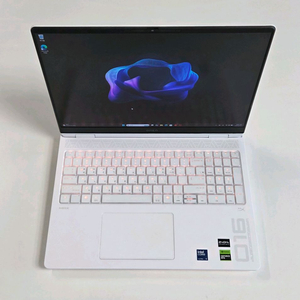 HP 오멘 MAX 16-ah0210TX RTX5070Ti 게이밍 노트북 판매합니다
