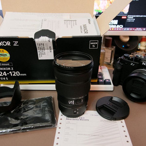 니콘 z24-120 f4 줌렌즈 이미지