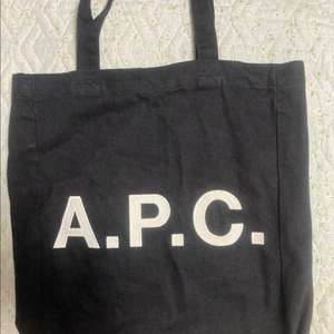 apc 아페쎄 에코백 이미지