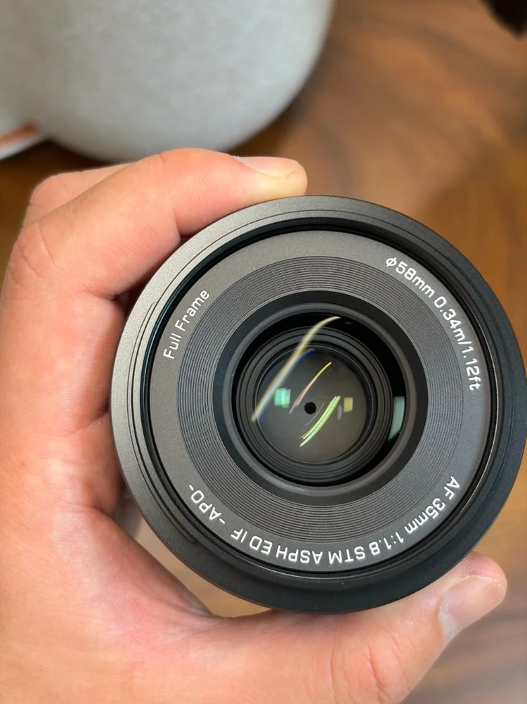 빌트록스 35mm F1.8 EVO 소니E마운트 이미지