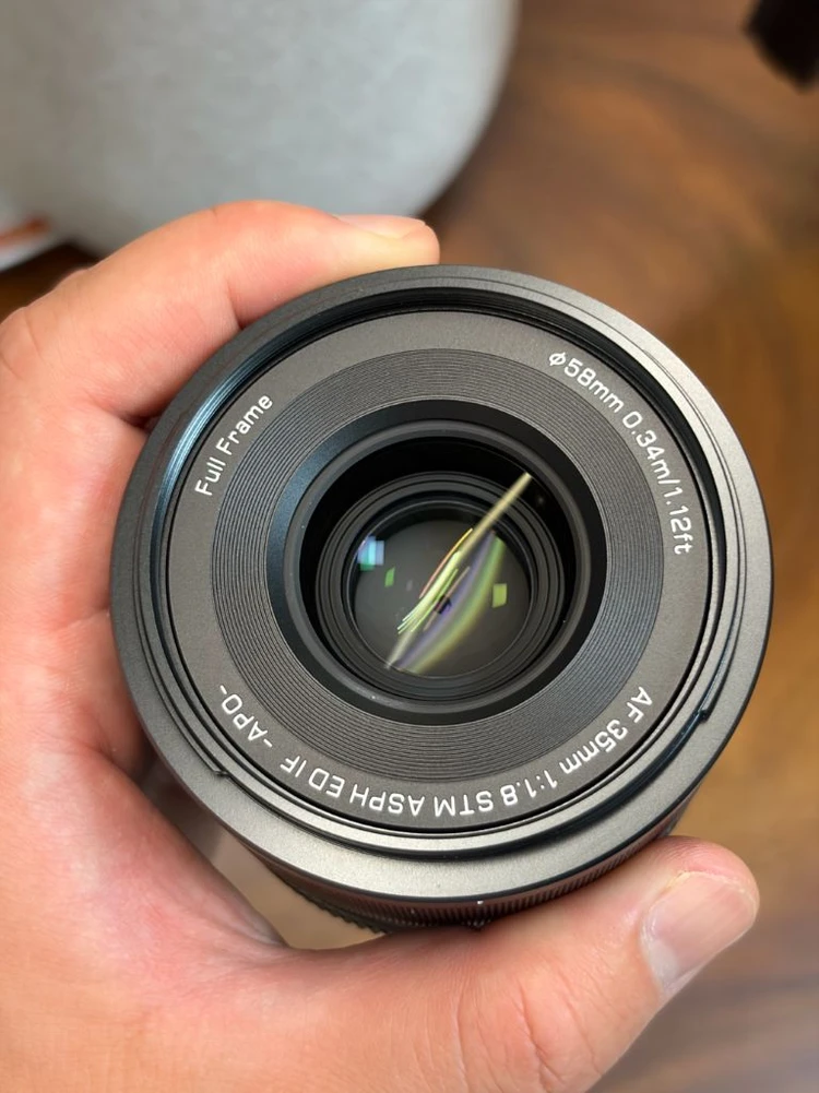 빌트록스 35mm F1.8 EVO 소니E마운트 이미지