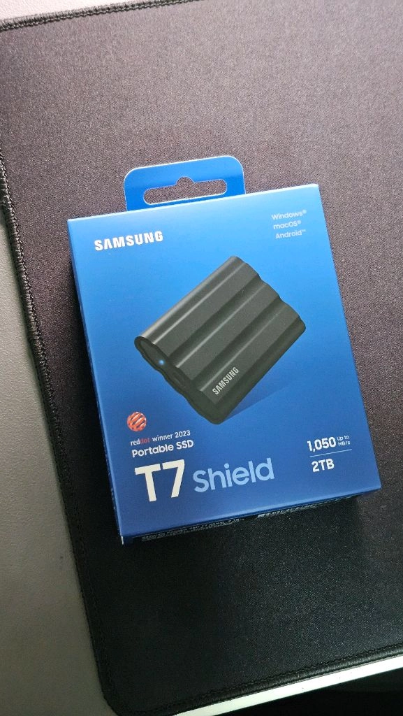 삼성 T7쉴드 2TB 블랙 ssd새상품 이미지