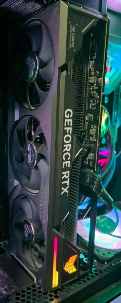 ASUS TUF RTX 4090 OC 24GB (TUF-RTX4090-O24G-GAMING) 판매 이미지