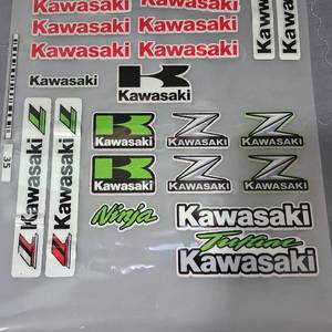 가와사키(Kawasaki)의 튜닝 스티커 및 데칼 시트 세트(총3장)제품 상세 특징다양한 로고 구성: 가와사키의 시 이미지