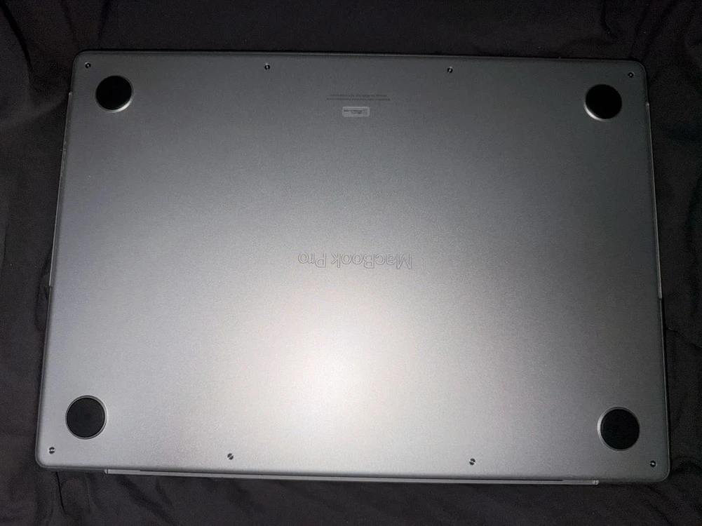 맥북 프로 14인치 16GB 1TB 이미지
